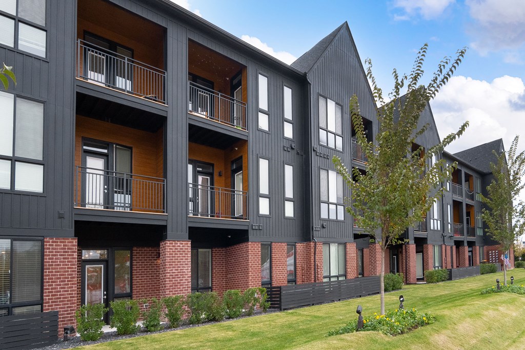 Building Exterior at Uptown Square Apartments, Troy, MI