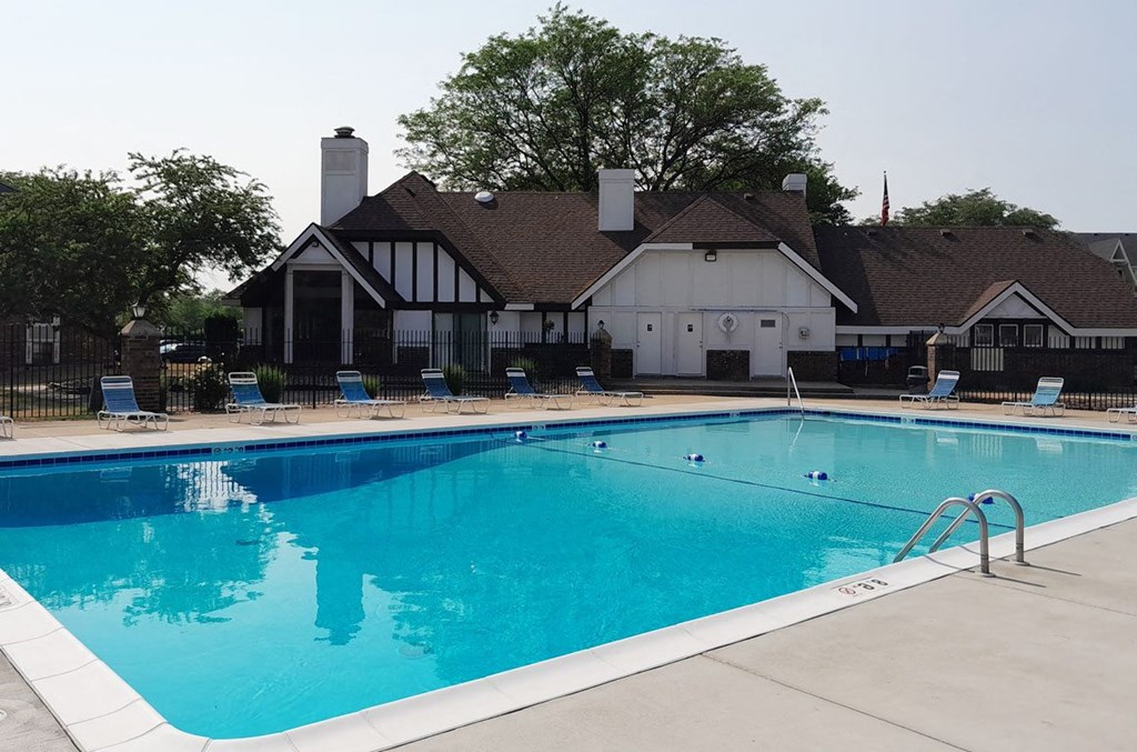 Pool and Sundeck with Wi-Fi for Fairlane Apartments in Springfield, MI