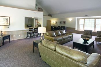 Relaxing Clubhouse at Glenn Valley Apartments, Battle Creek, MI, 49015