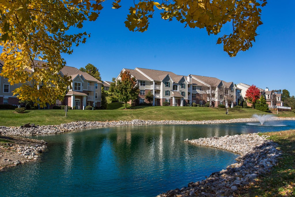 Gorgeous Lake Views at Sunscape Apartments, Roanoke