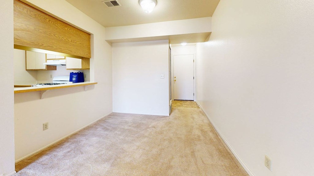 Breakfast Bar at Hampton Lakes Apartments, Walker, MI, 49534