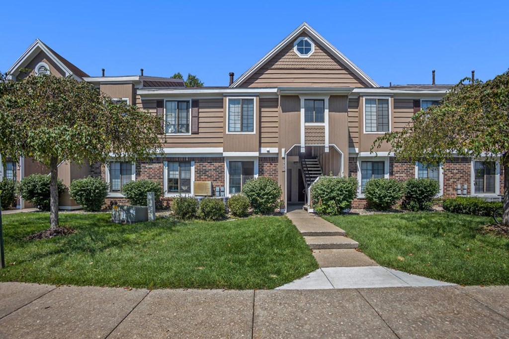 Exterior of Hampton Lakes Apartments, Walker, Michigan
