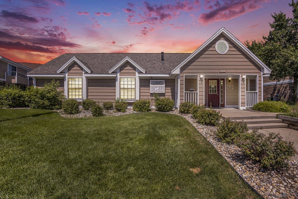 Leasing Office at Hampton Lakes Apartments, Walker, MI