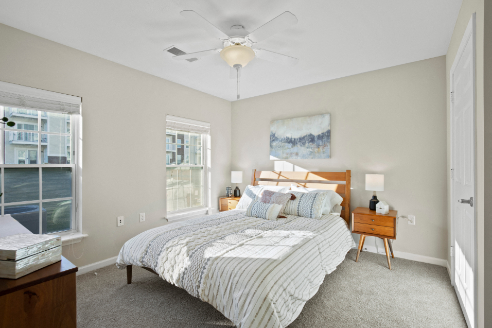 Huron Main Bedroom at River Hills Apartments, Fond du Lac, Wisconsin