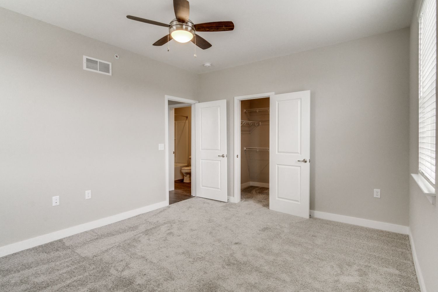 Bedroom (Oak) at Village Place Apartments, Romeoville, 60446