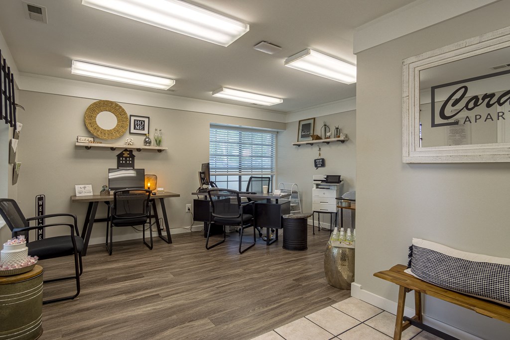 a common area with tables and chairs at Cordoba Apartments, Farmington Hills, MI, 48334
