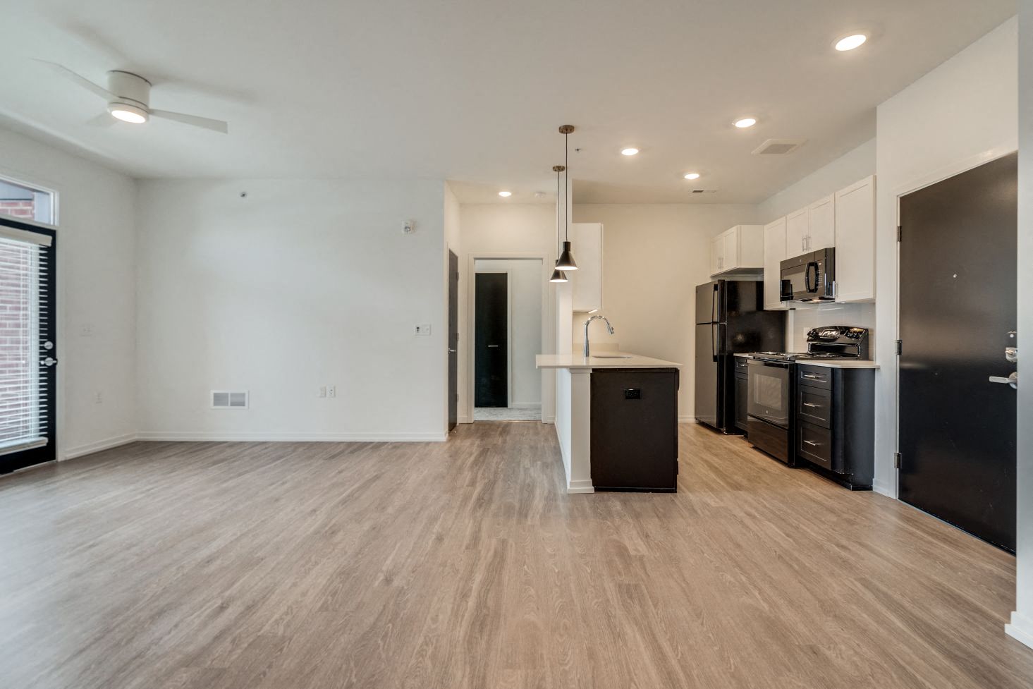 Large Living Areas at Uptown Square Apartments, Troy, MI, 48083