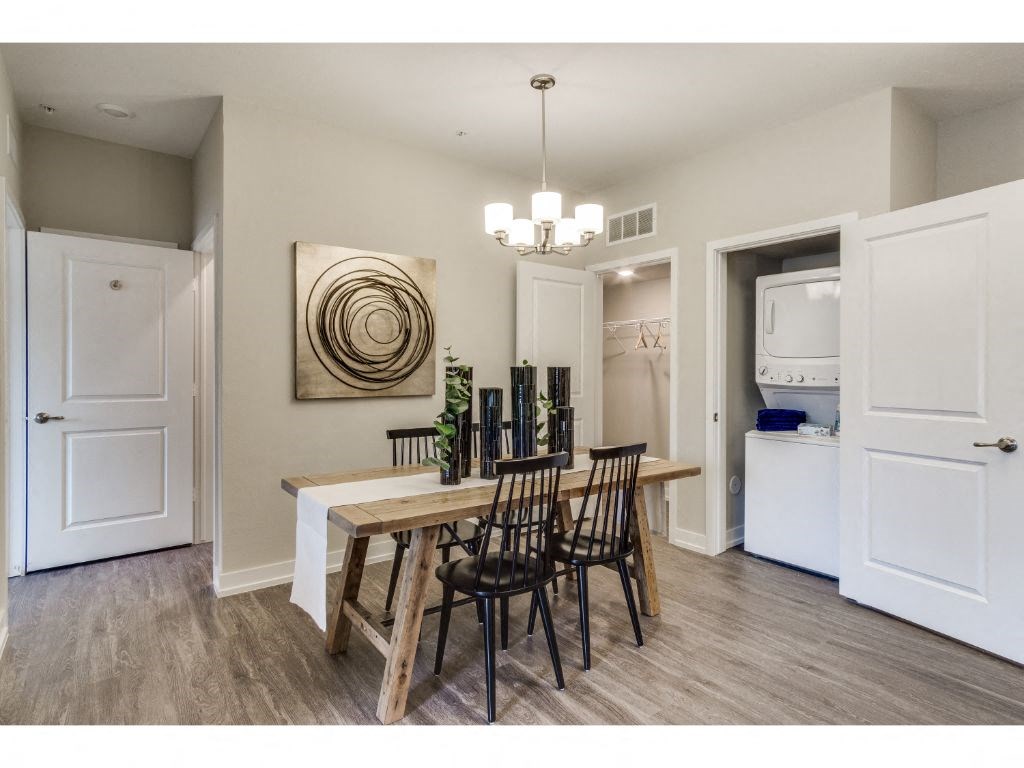 Cedar Dining and Laundry at Montgomery Place Apartments, Montgomery, IL