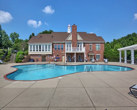 Expansive Poolside Sundeck at LakePointe Apartments, OH
