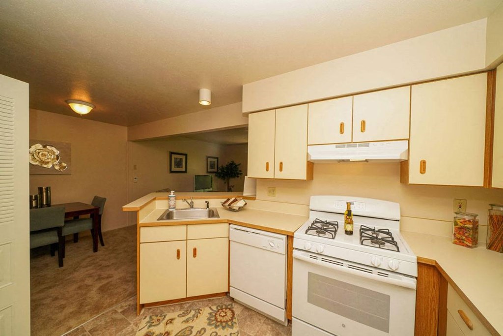 European-Style Kitchen at Orchard Lakes Apartments, Ohio, 43615