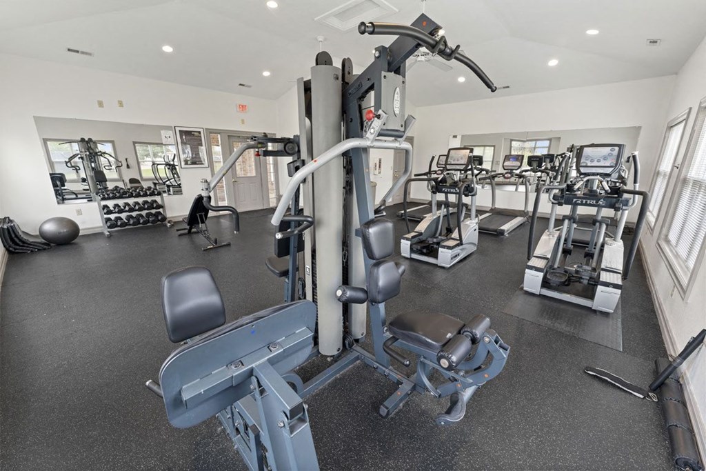 functional fitness center at Hunters Pond Apartment Homes, Champaign