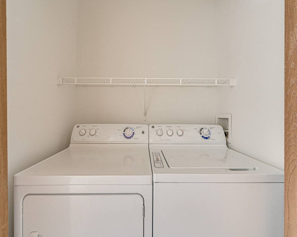 Peony Layout Washer Dryer Set at The Harbours Apartments, Clinton Township, Michigan