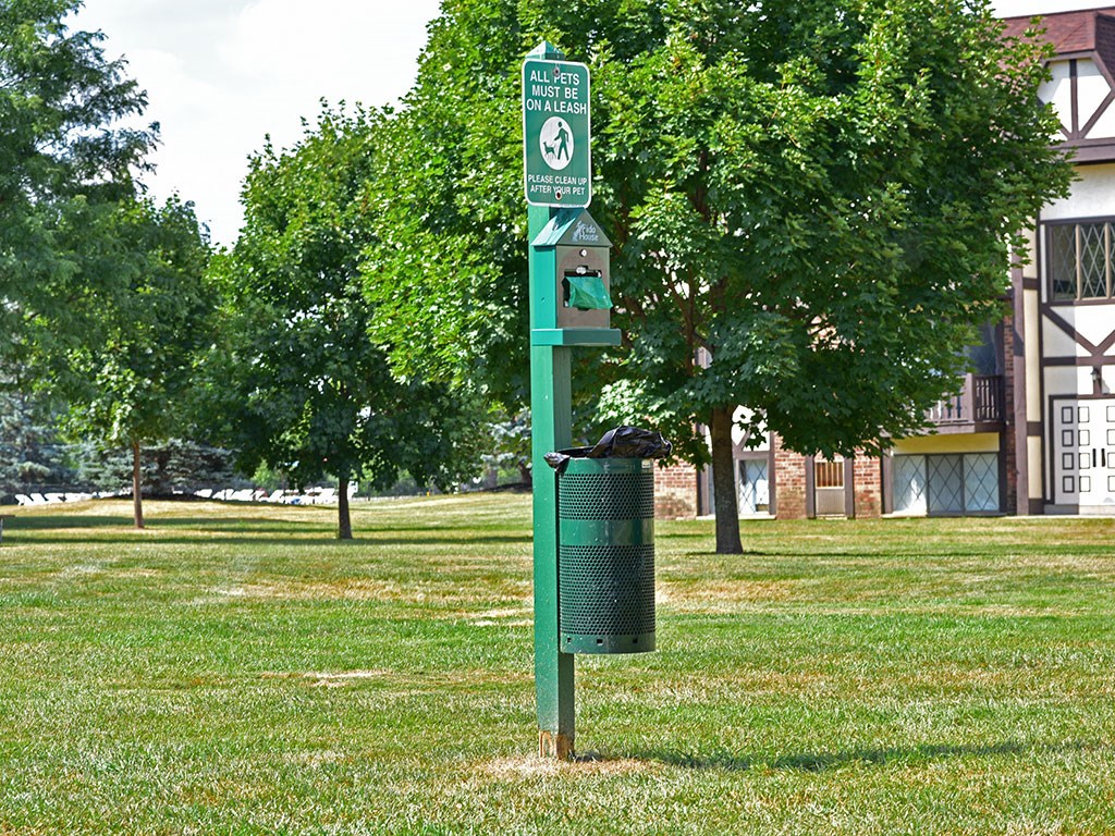 Pet Station - Apartments, Davison, Michigan