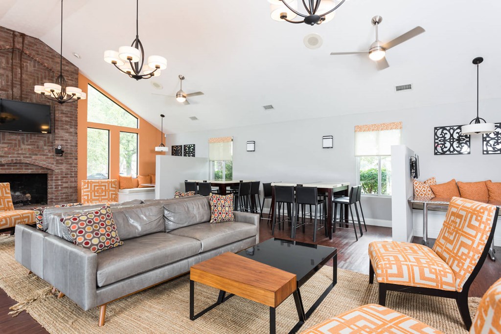 Clubhouse Seating at Bay Pointe Apartments, Lafayette, 47909