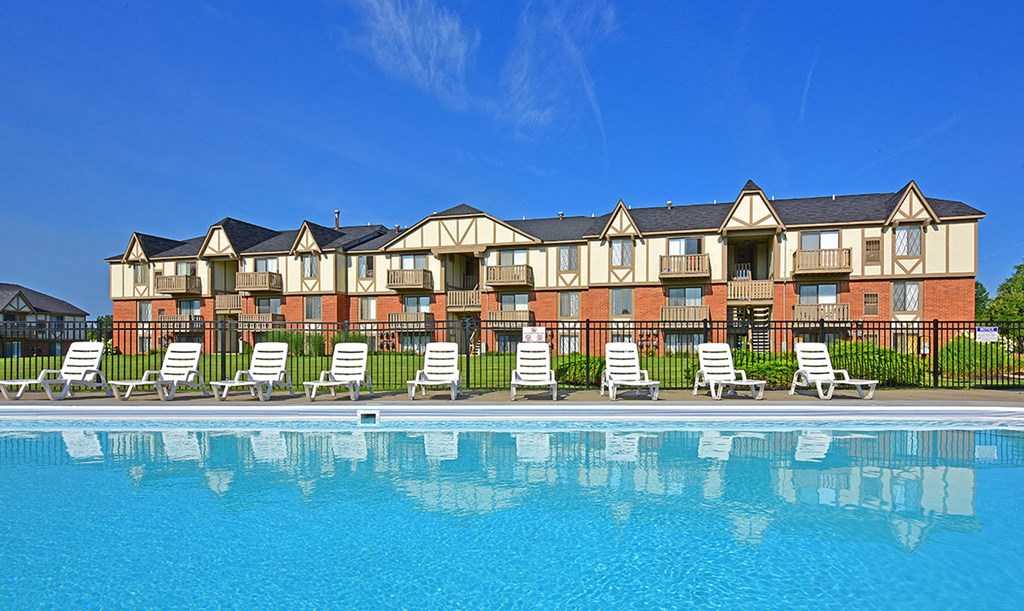 Swimming Pool With Relaxing Sundecks at Perry Place, Grand Blanc, 48439