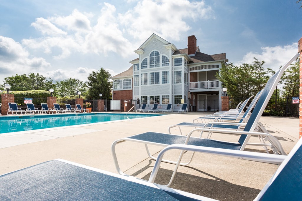 Pool Side Relaxing Area at Sundance At The Crossings Apartments, Indianapolis, IN, 46237