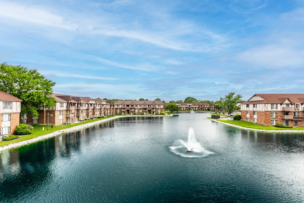 a fountain in the middle of a pond at Scarborough Lake Apartments, Indiana, 46254