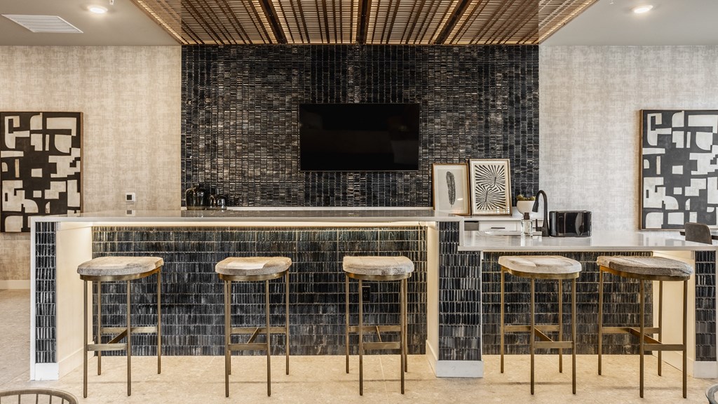Lobby with a bar counter and television at Upper Vue Flats, Dublin, OH, 43016