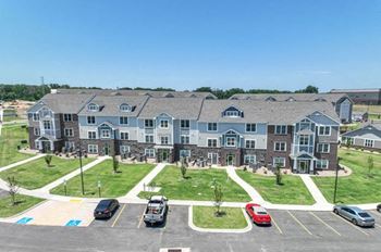 Off Street Parking at Signature Pointe Apartment Homes in Athens, AL