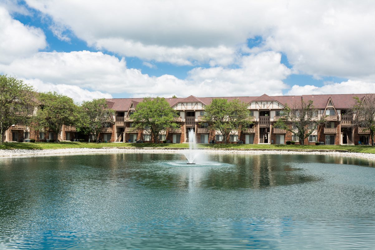 Community Lake with Fountain Views at Scarborough Lake Apartments, Indy 46254