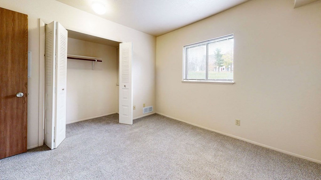 South Bridge Apartments