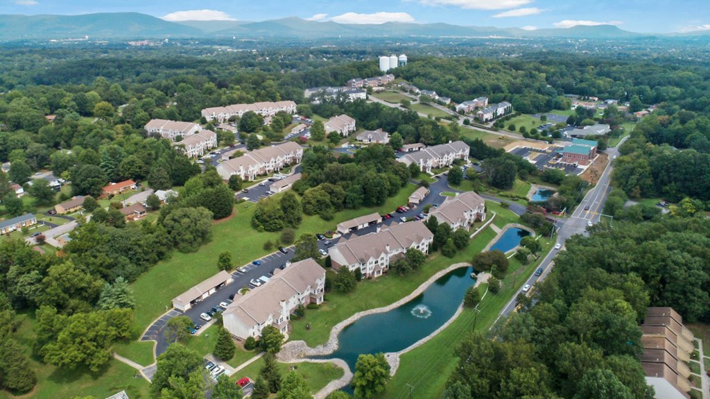 Aerial View Of The Community at Sunscape Apartments, Virginia, 24018