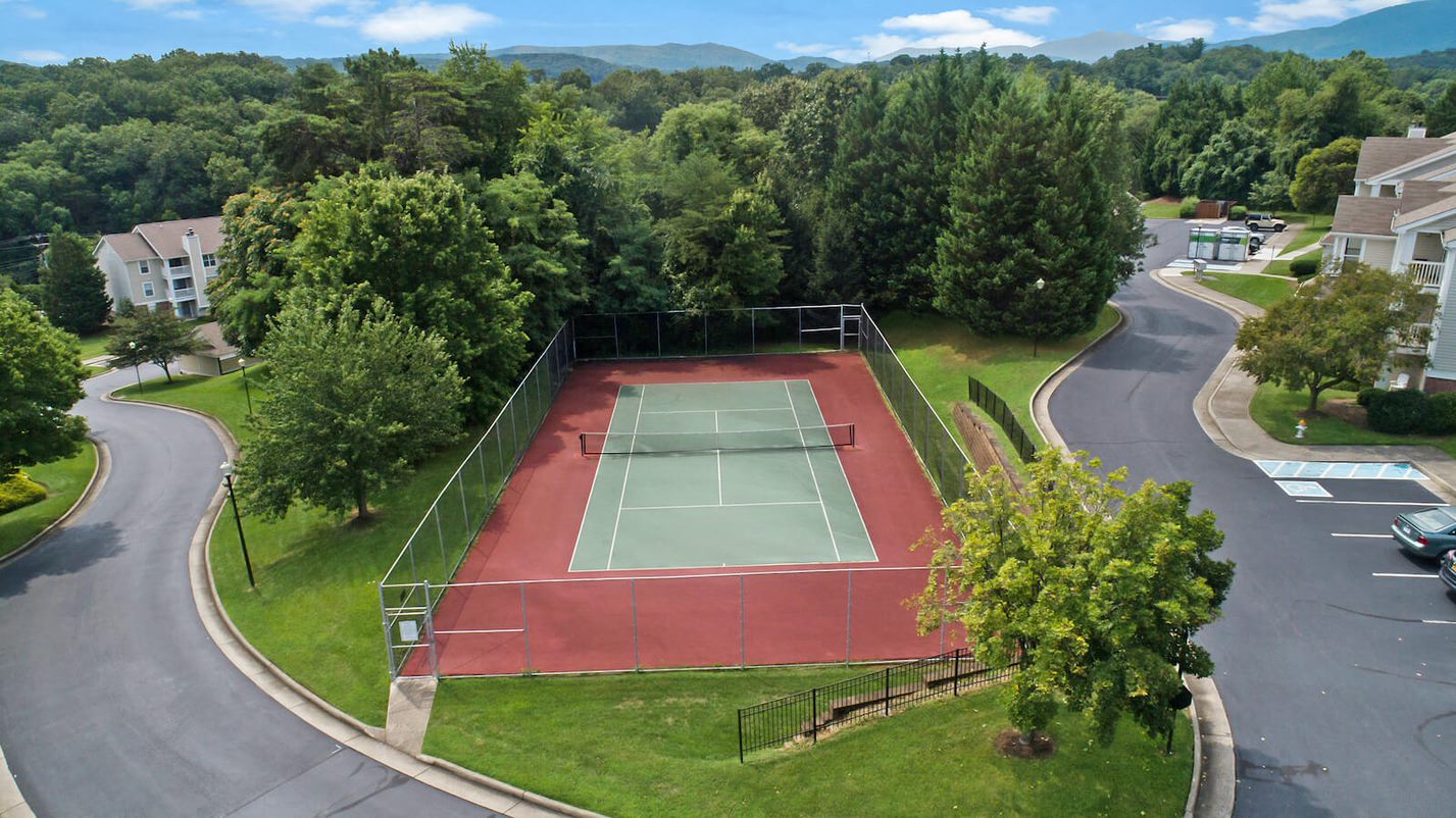 Tennis court Aerial View at Sunscape Apartments, Virginia