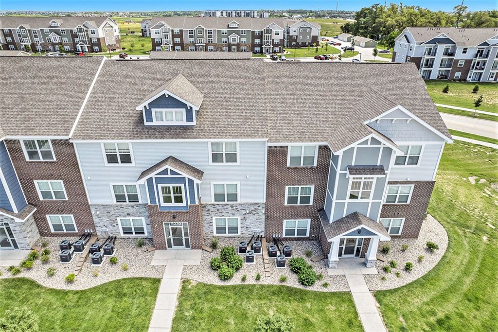 an aerial view of buildings at Trade Winds Apartment Homes in Elkhorn, NE 68022