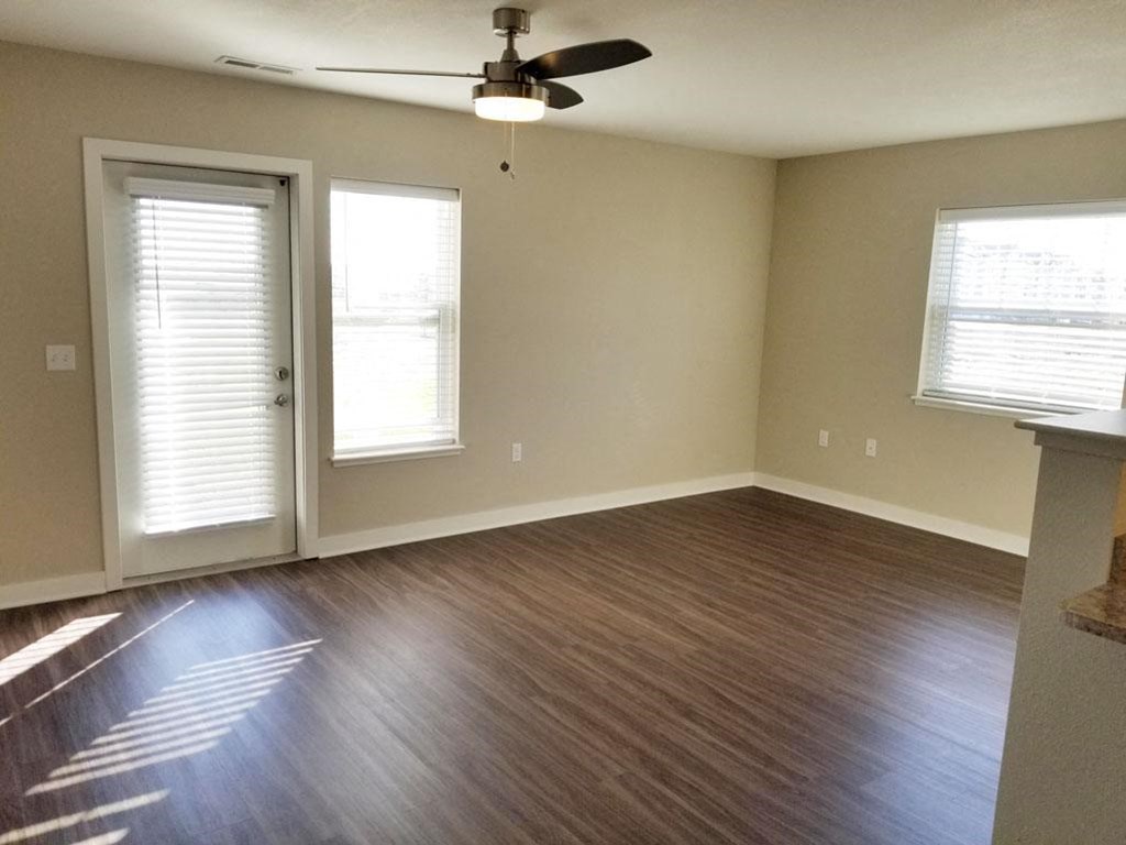 End Style Living Room at Trade Winds Apartment Homes, Elkhorn, NE