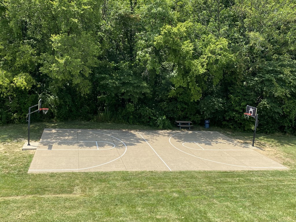 Basketball court at The Timbers Apartments, Indiana, 47715