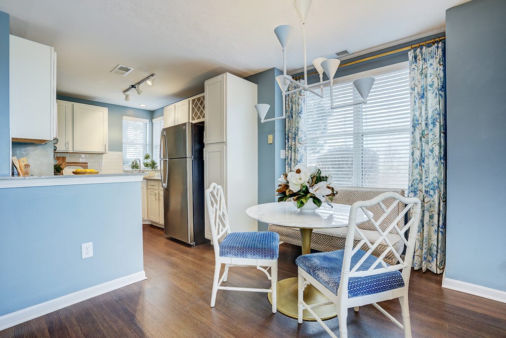Dining Area at Mallard Bay Apartments, Crown Point, 46307