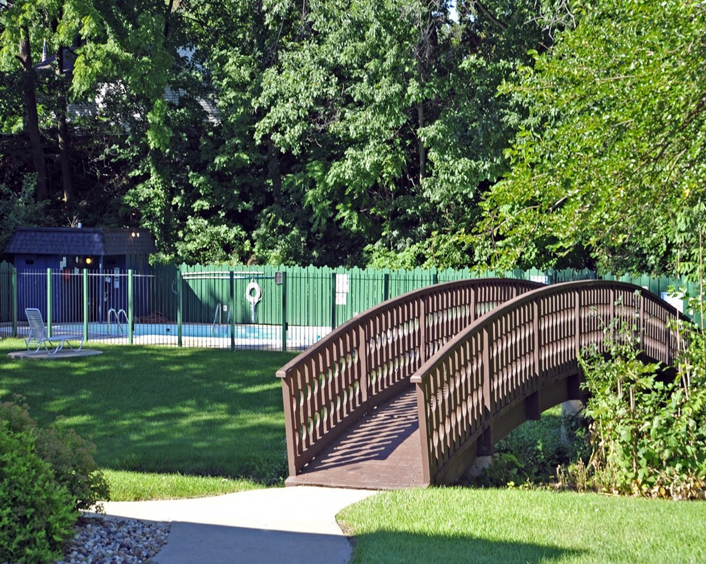 Bridgeway at Timberbrook Apartments, Illinois