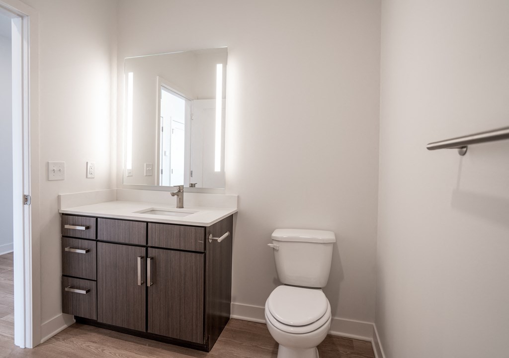 Luxurious Bathroom at Upper Vue Flats, Dublin, Ohio