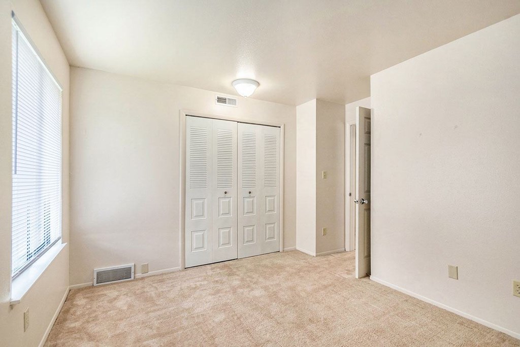 West Wind Apartments