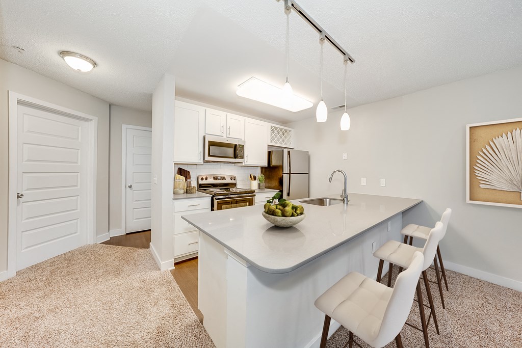 Kitchen Breakfast Bar with Pendant Lighting at Waterfront Apartments, Virginia