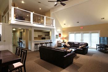 Large Community Clubhouse with Lounge Areas at Walnut Trail Apartments, Portage