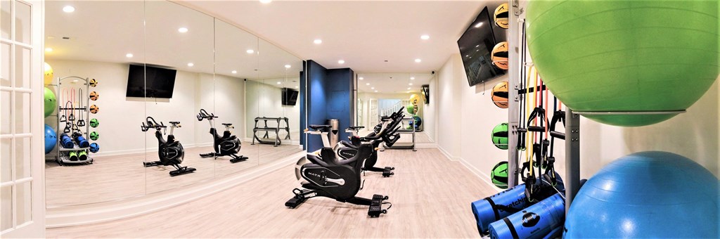 yoga at Sundance Apartments, Indianapolis, 46237