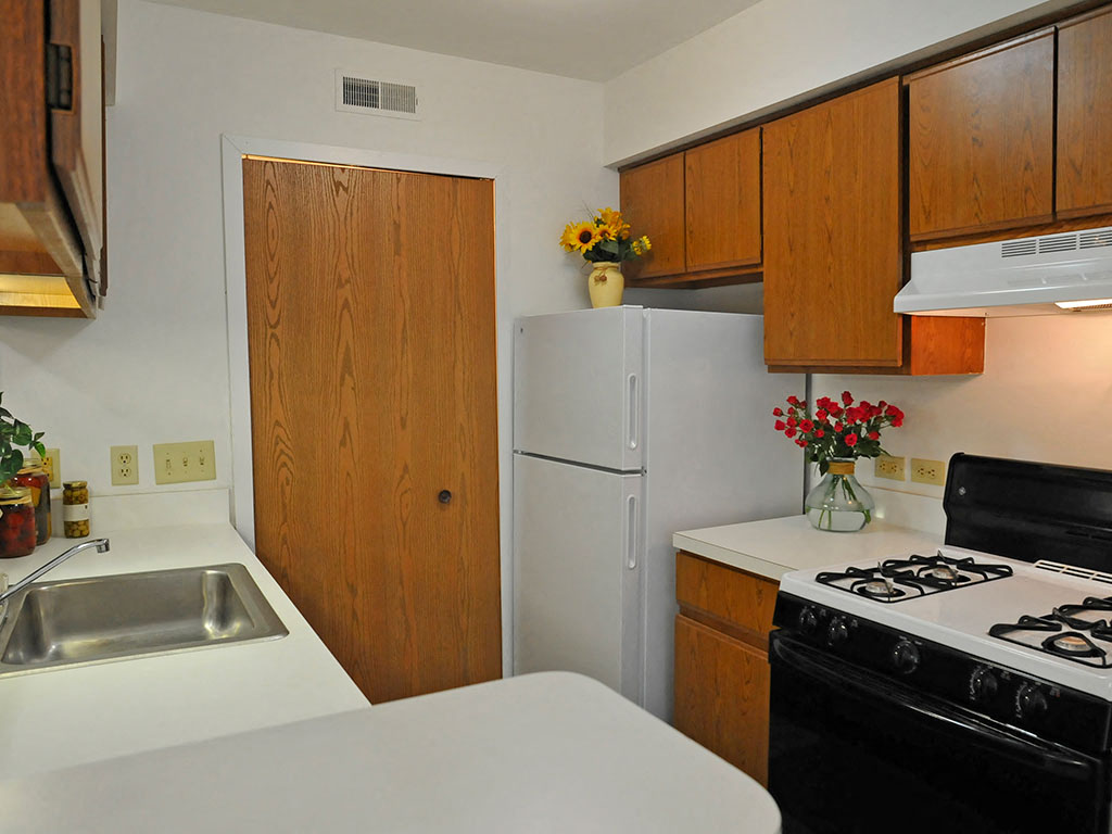 Kitchen at The Harbours Apartments, Clinton Twp, Michigan