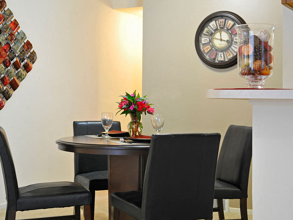 Sunflower at Southport Apartments, Michigan, 48111