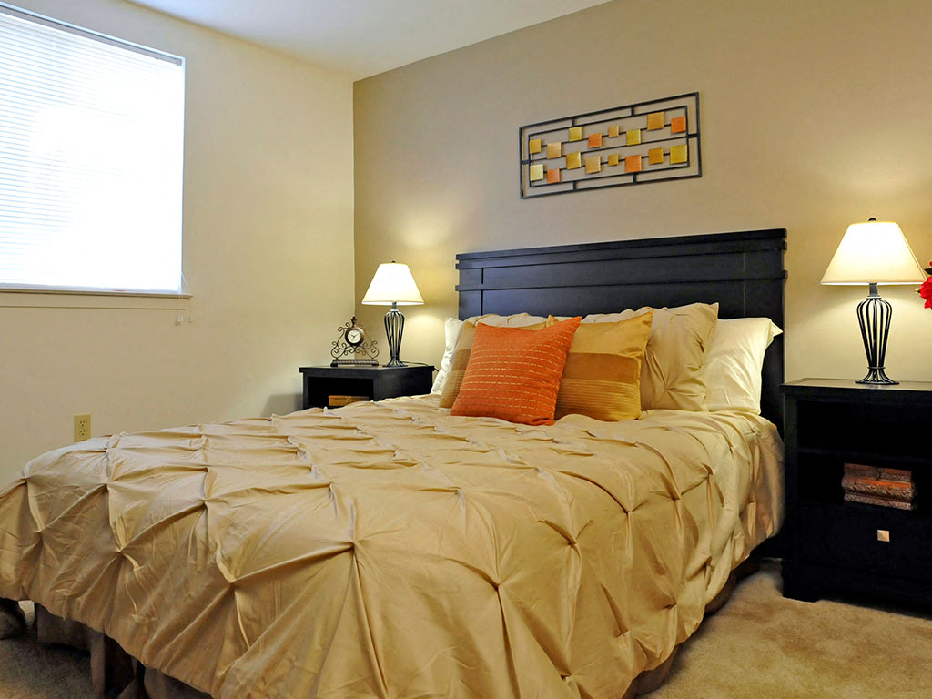 Sunflower at Southport Apartments, Michigan, 48111