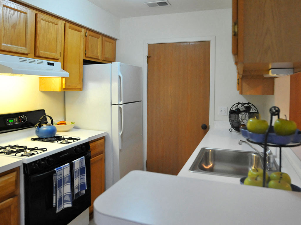 Sink With Faucet  at Westlake Apartments, Belleville, 48111