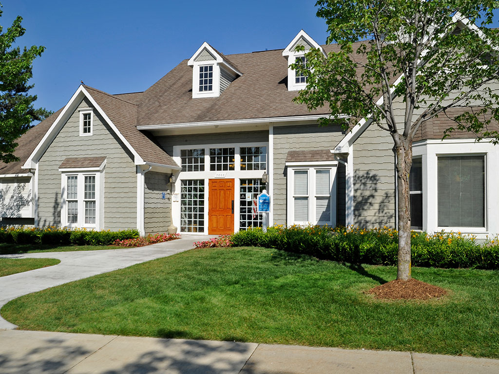 Clubhouse and Leasing Office at The Landings, Westland