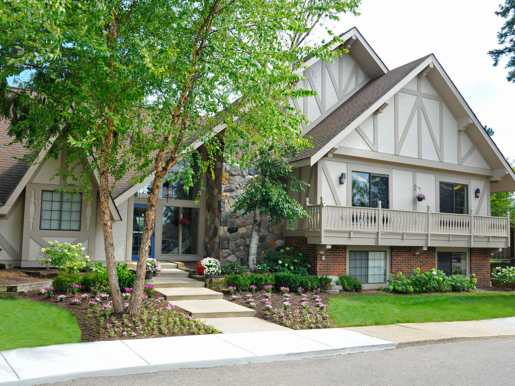 Leasing Office at Rivers Edge Apartments, Waterford, Michigan
