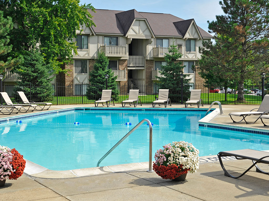 Rivers Edge Apartments, 504 Maplebrook Ln, Waterford Twp, MI RentCafe