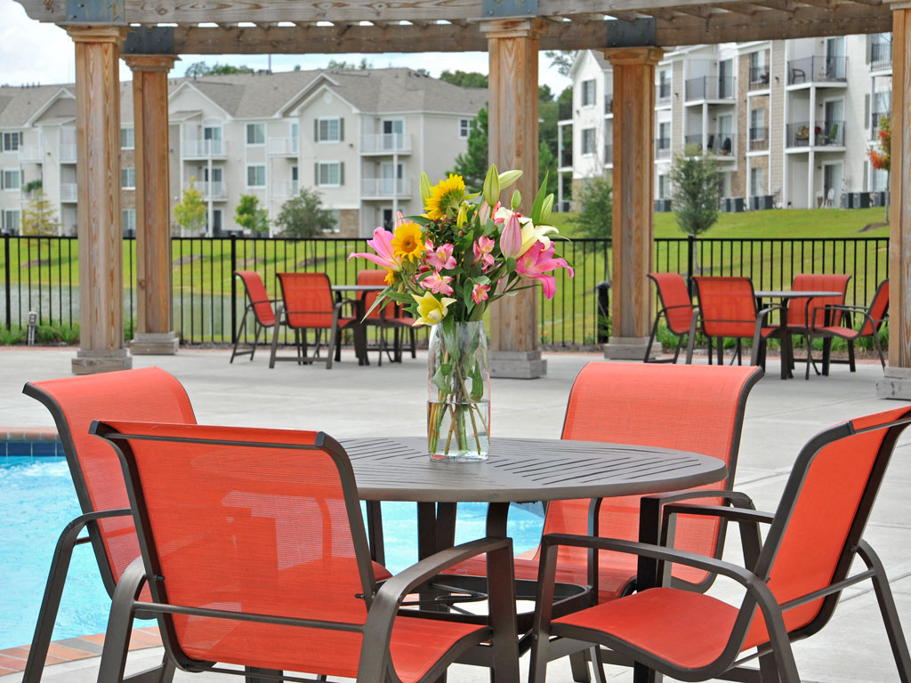 Poolside Lounge Areas at Killian Lakes Apartments and Townhomes, South Carolina