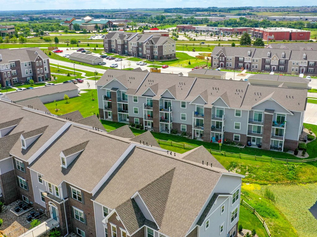 Exterior Property View at Andover Pointe Apartment Homes, La Vista