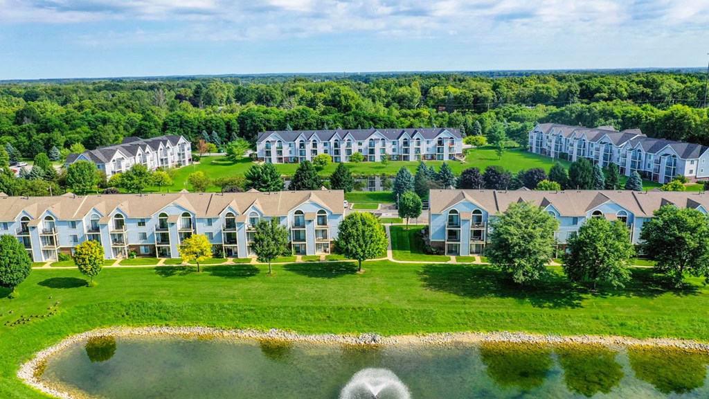 Breathtaking Pond Views at Arbor Lakes Apartments, Elkhart, Indiana
