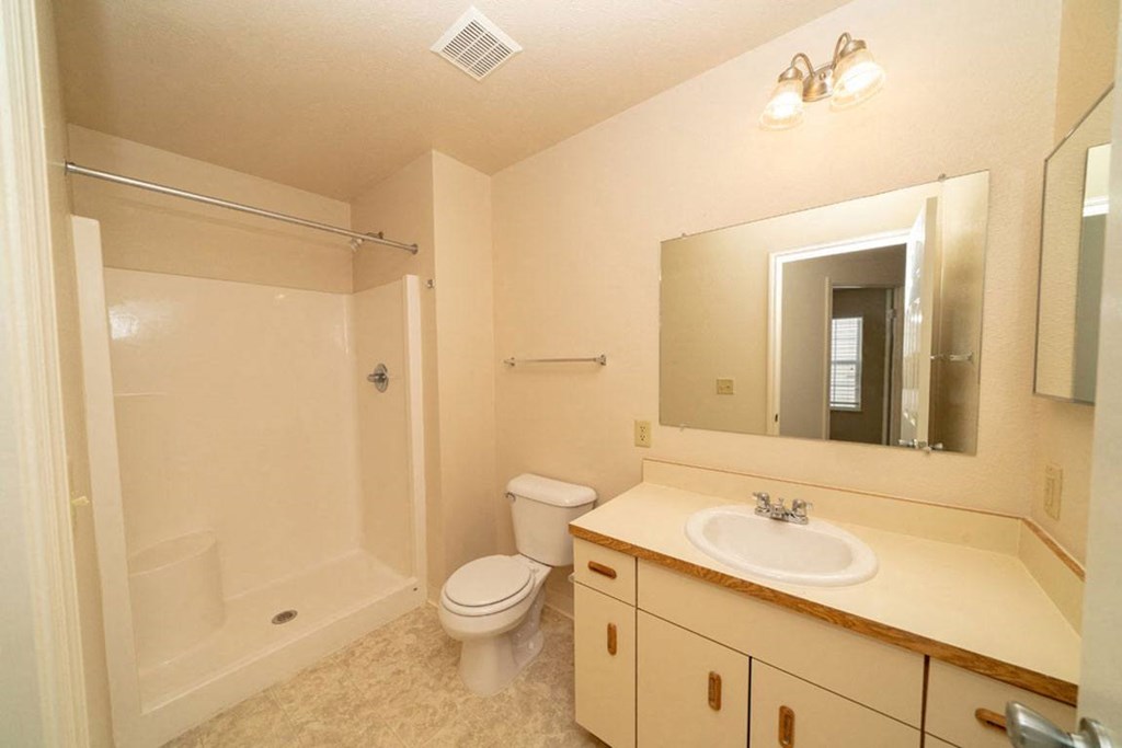 Full Bathroom with Shower at Autumn Lakes Apartments and Townhomes, Mishawaka, IN, 46544