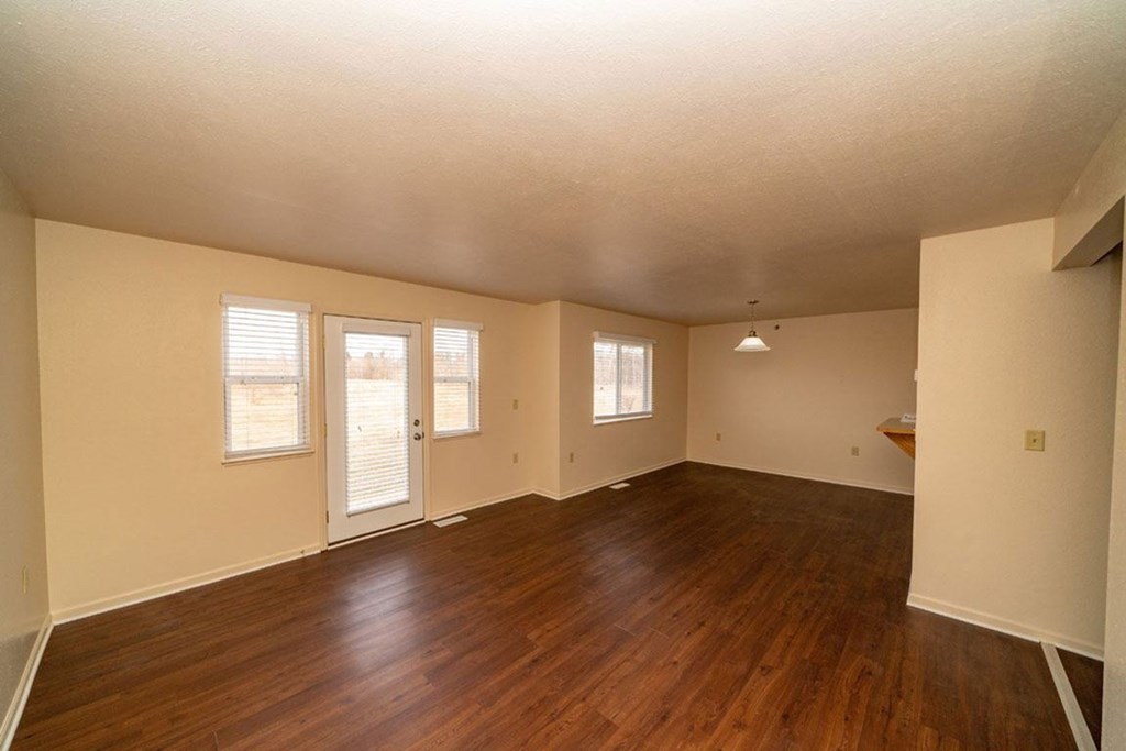Faux Wood Flooring at Autumn Lakes Apartments and Townhomes, Mishawaka