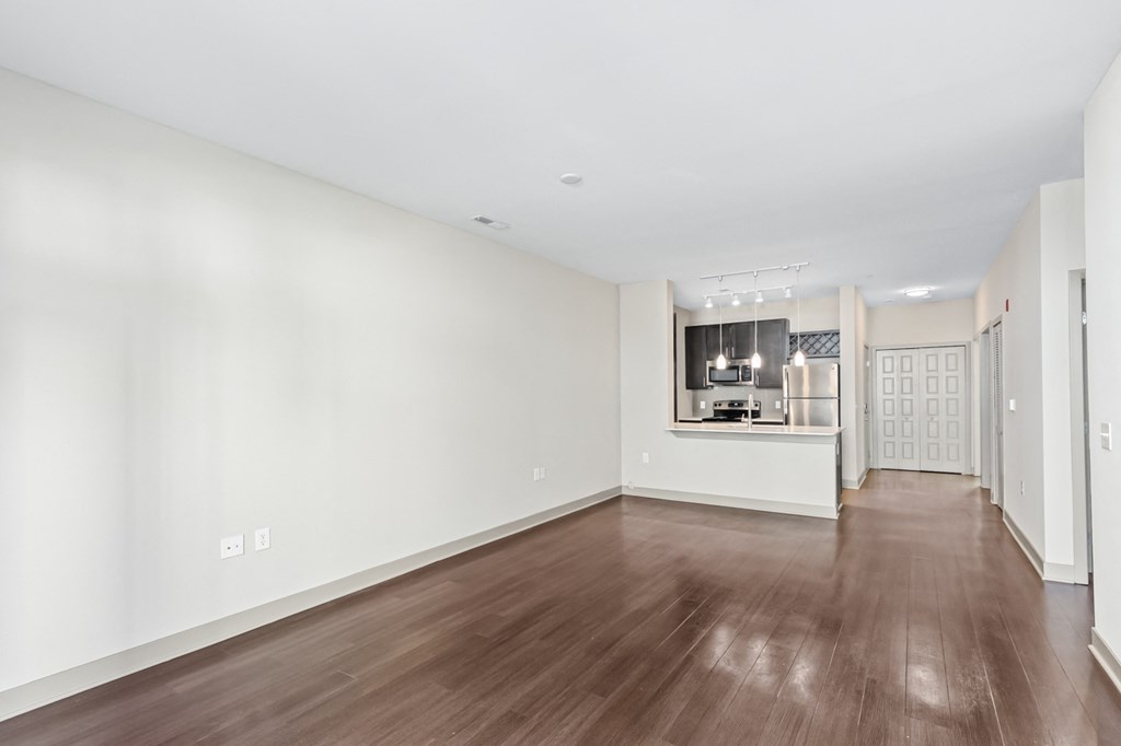 Benton Living Space at River Crossing Apartments, St. Charles